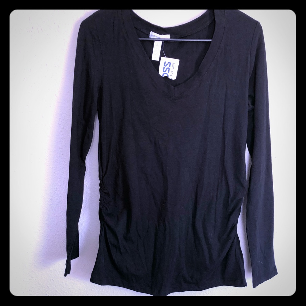 Long sleeve maternity shirt